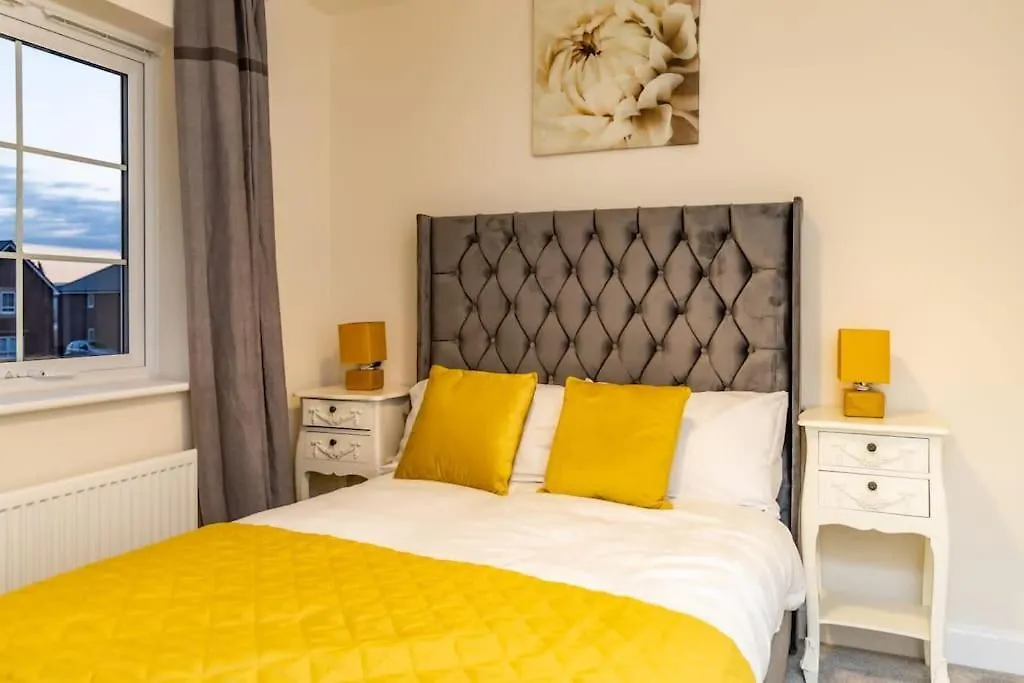 Holiday home Cozy 3 Bed Sasha House In Beeston Nottingham Villa