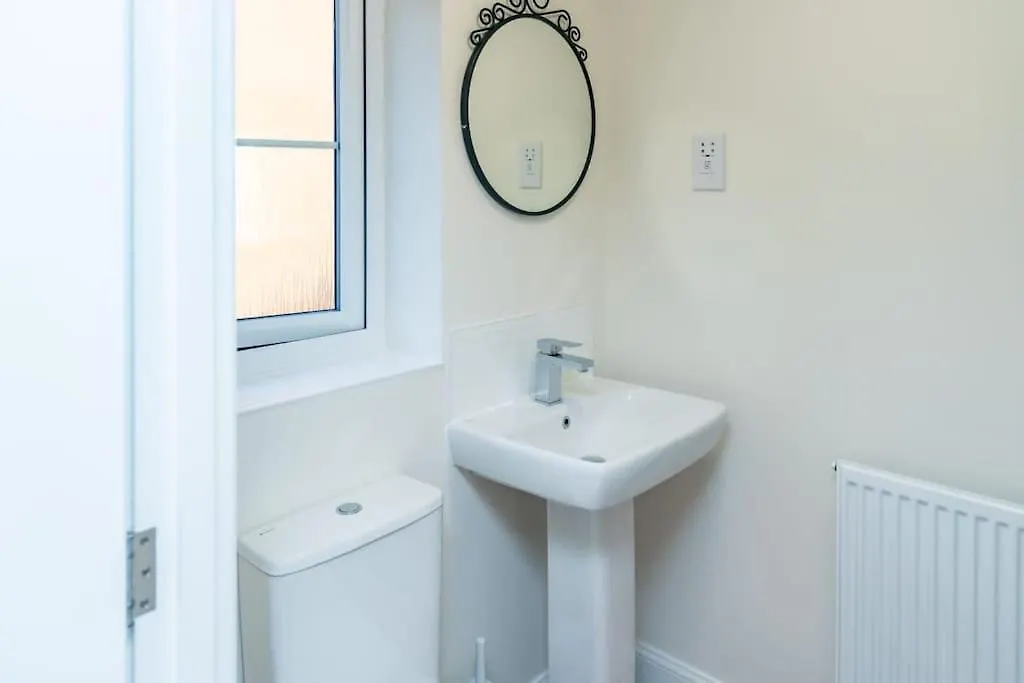 Cozy 3 Bed Sasha House In Beeston Nottingham Villa United Kingdom