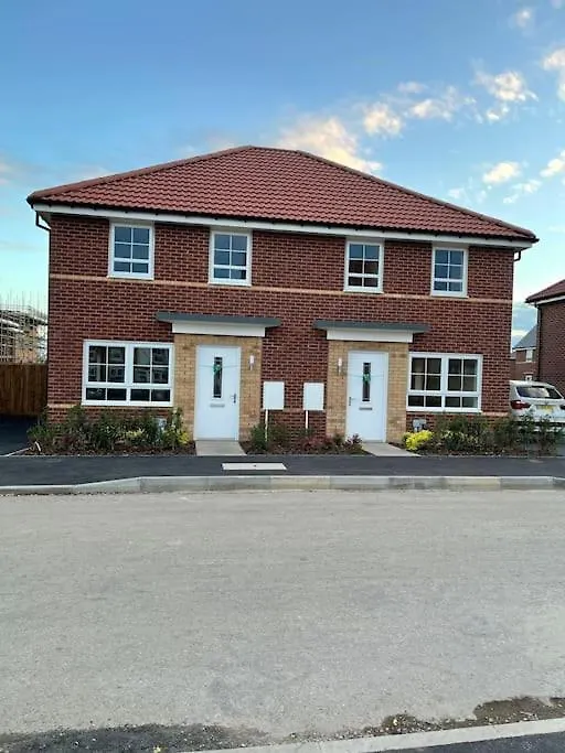 Cozy 3 Bed Sasha House In Beeston Nottingham Villa Holiday home
